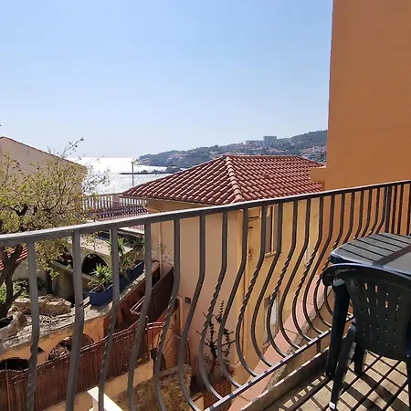 F3 En Centre-ville De Avec Terrasse - Fr-1-309-58 Banyuls-sur-Mer