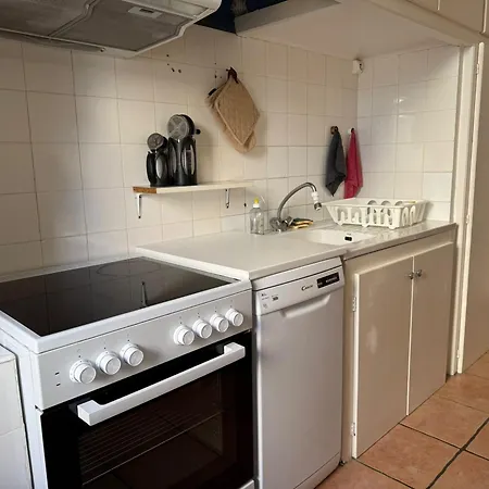 F3 En Centre-ville De Avec Terrasse - Fr-1-309-58 * Banyuls-sur-Mer